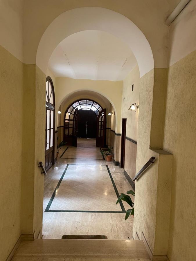 Elegant Apt-Typical Roman Palazzina Pz Alessandria Екстер'єр фото