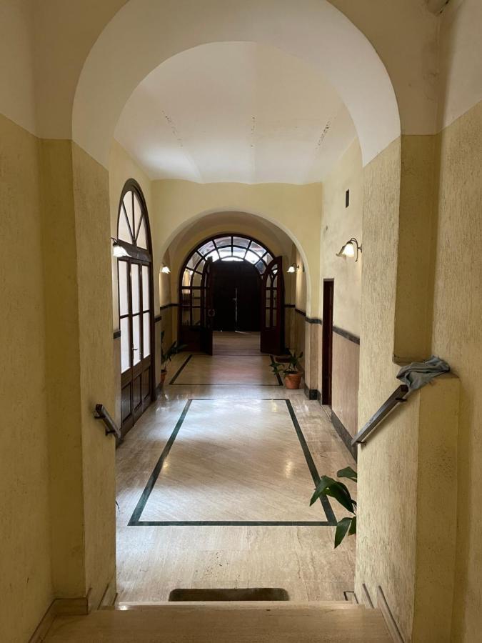 Elegant Apt-Typical Roman Palazzina Pz Alessandria Екстер'єр фото