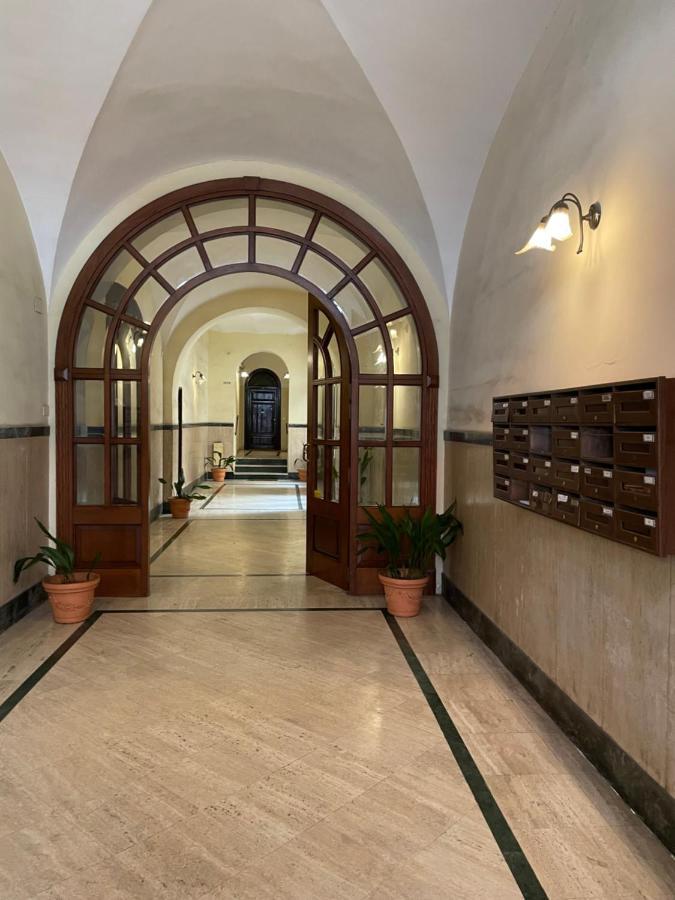 Elegant Apt-Typical Roman Palazzina Pz Alessandria Екстер'єр фото